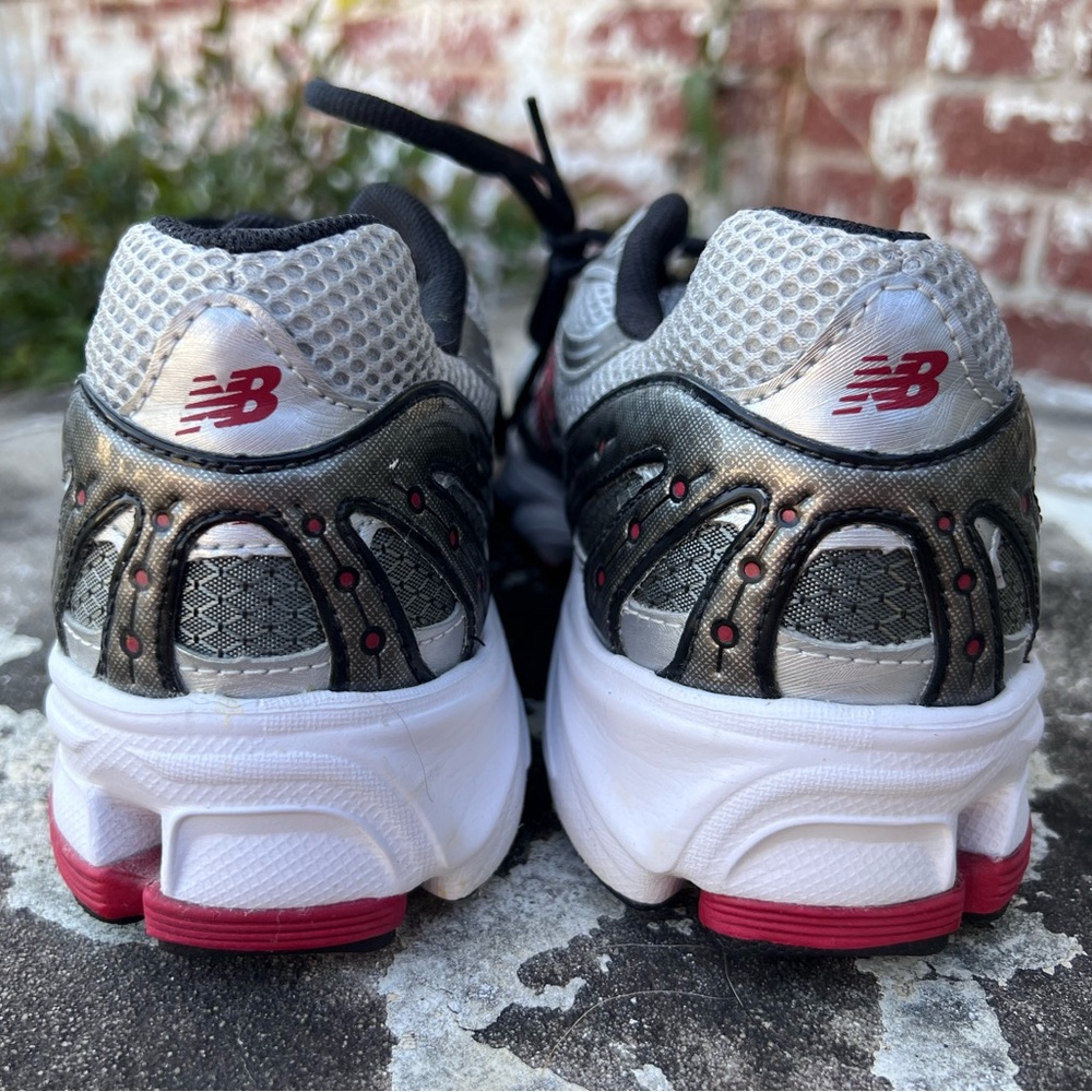 New Balance Men MR580SBR Cushioned Running Shoe Silver Red USA Made Size 10 - Picture 6 of 14